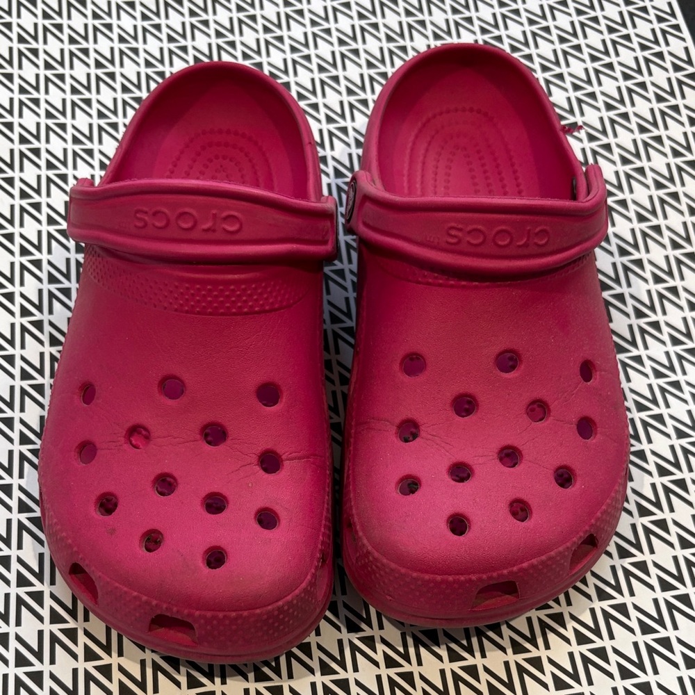 CROCS women Fuchsia Shoes